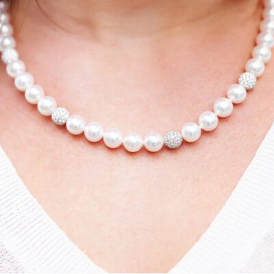 Akoya Cultured A+ Pearl Strand with 4.12 Carats of Diamonds in White Gold - 18 inches - 9x8.5mm
