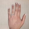 Shared prong Round Brilliant cut Wedding Ring in White Gold - Image 7
