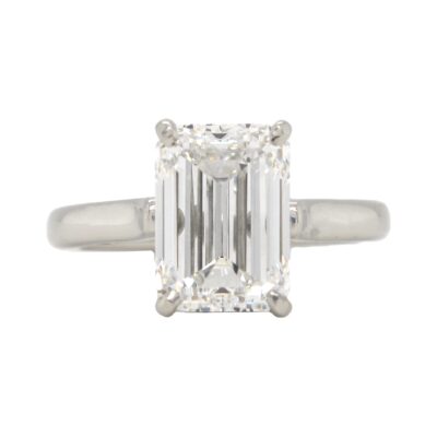 Solitaire Collection - Emerald-cut Diamond Engagement Ring in Platinum