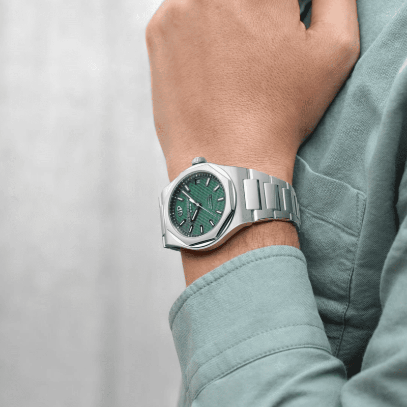 Laureato 42mm Evergreen Dial in Stainless Steel