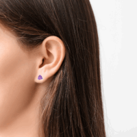 1.35 carat Trillion cut Amethyst Stud Earrings in White Gold - Image 3
