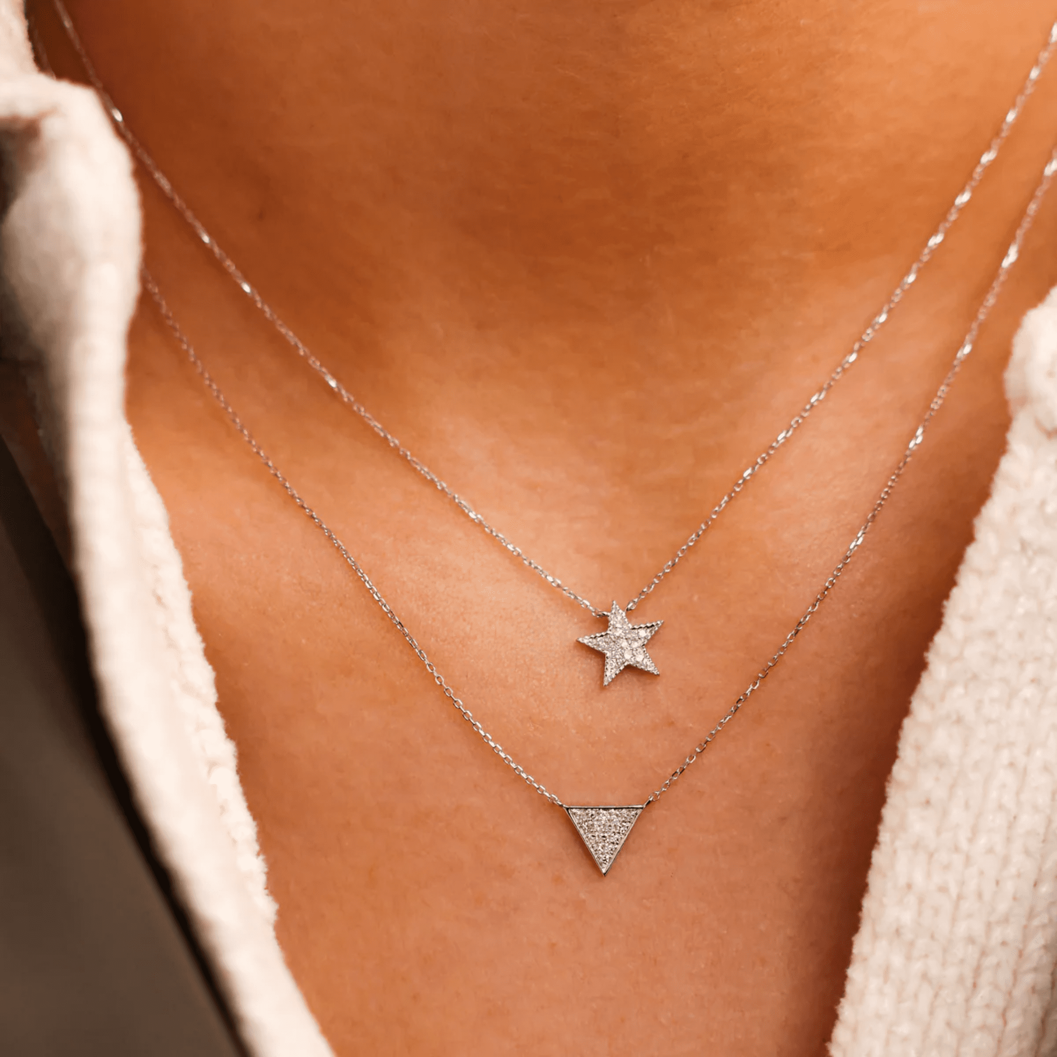Julianne Himiko Star Necklace in White Gold - Image 3