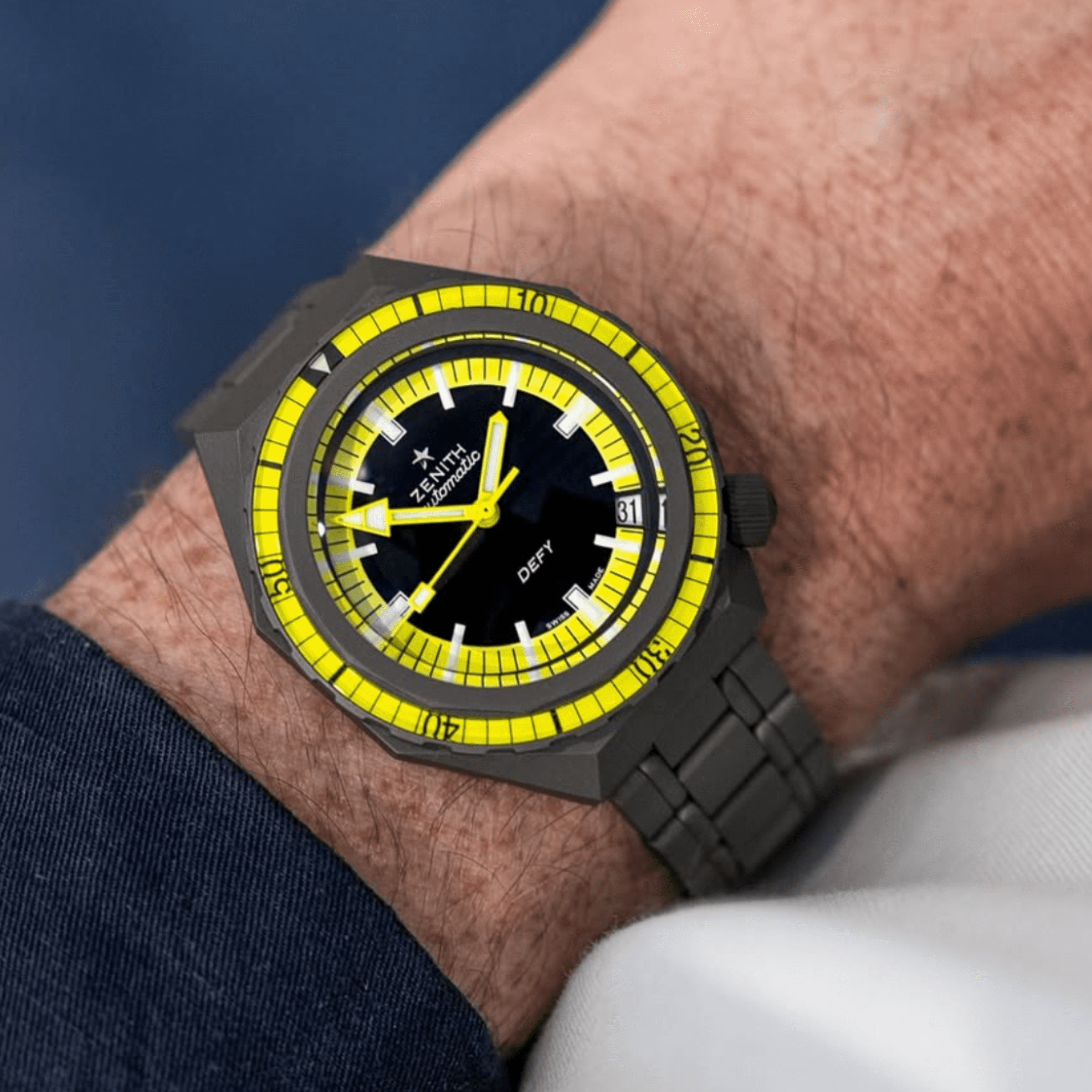 DEFY REVIVAL Elite 670 Automatic Black and Yellow Dial in Titanium - Image 6