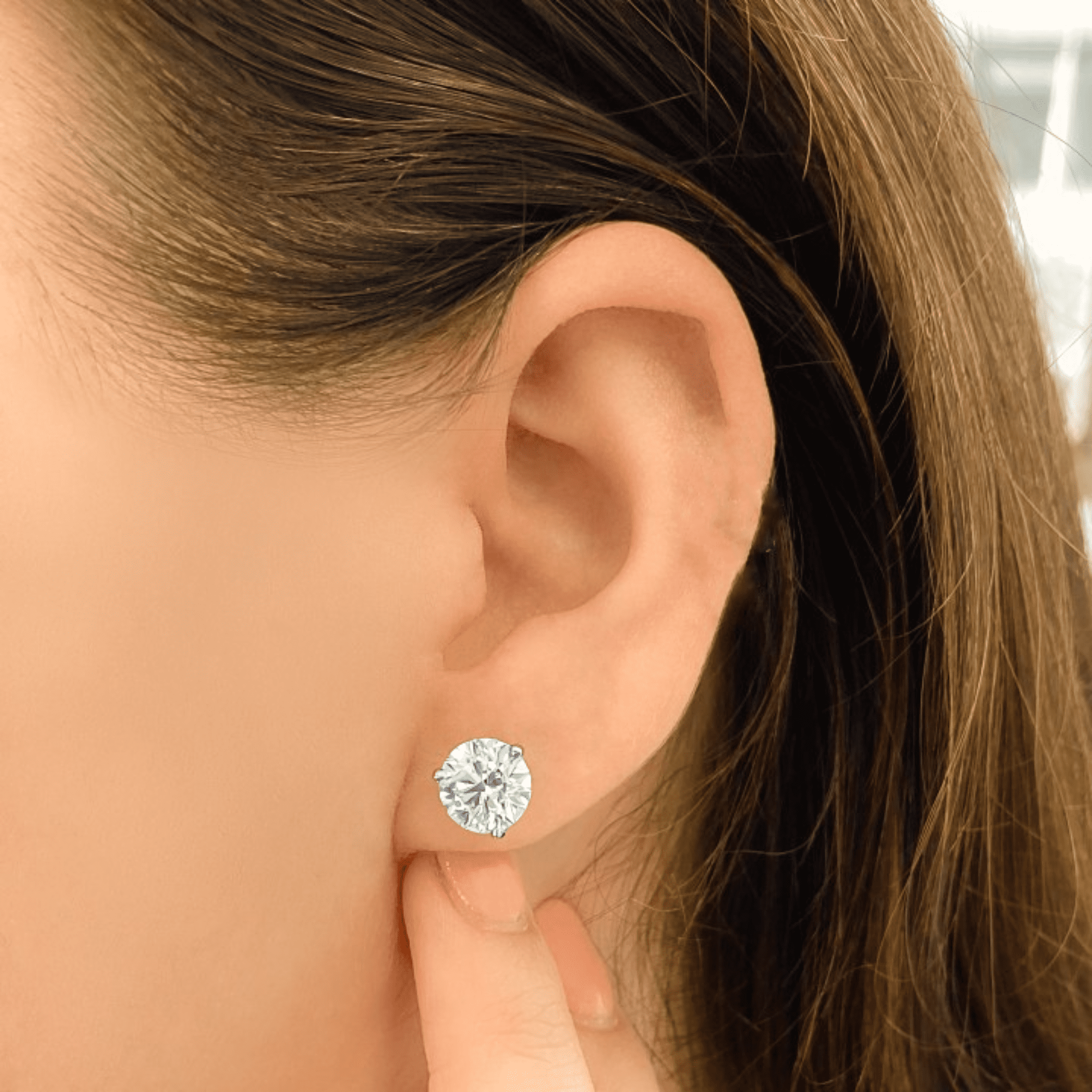 5.10 carat Round Brilliant cut Diamond Stud Earrings in White Gold - Image 3