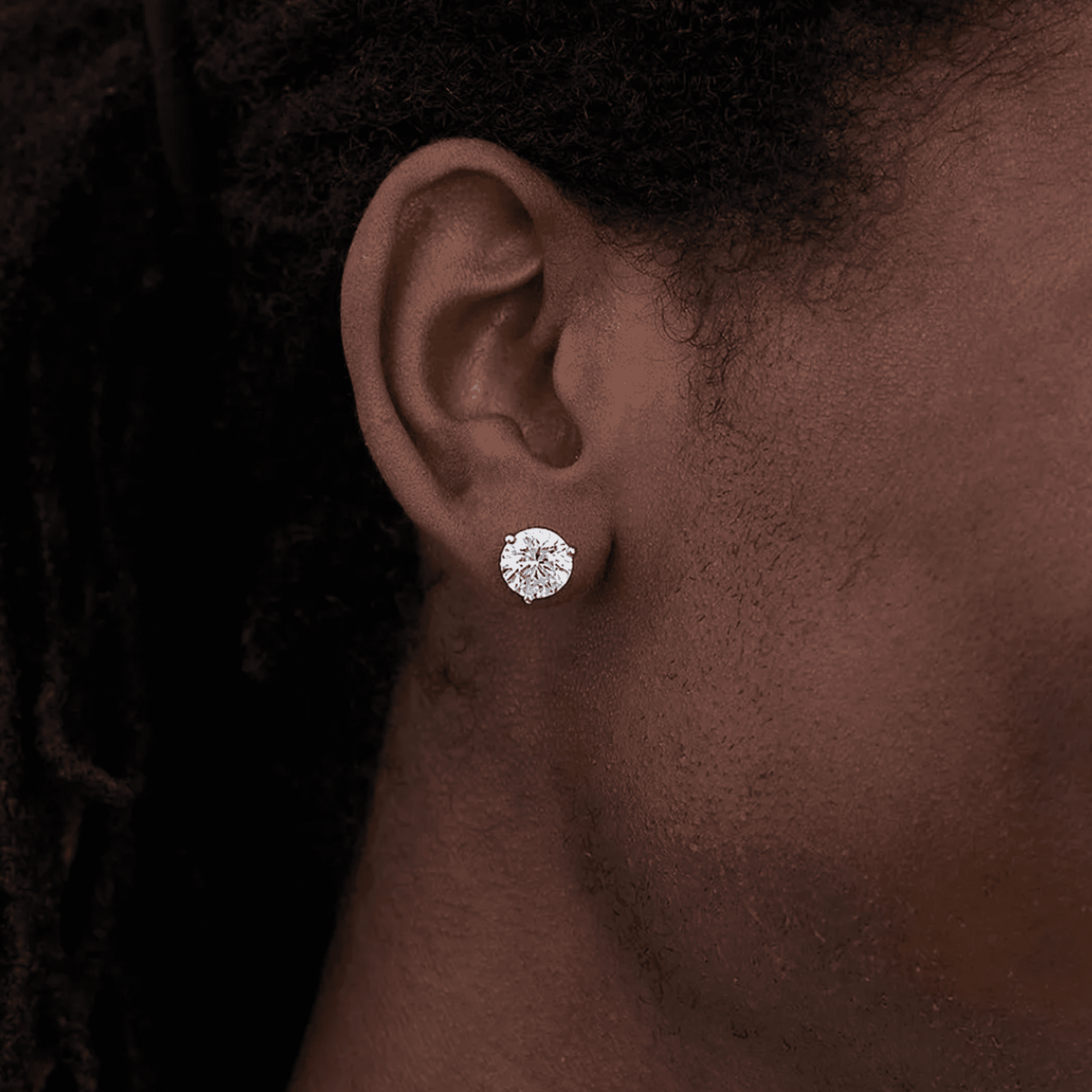 2.40 carat Round Brilliant cut Diamond Stud Earrings in White Gold - Image 3