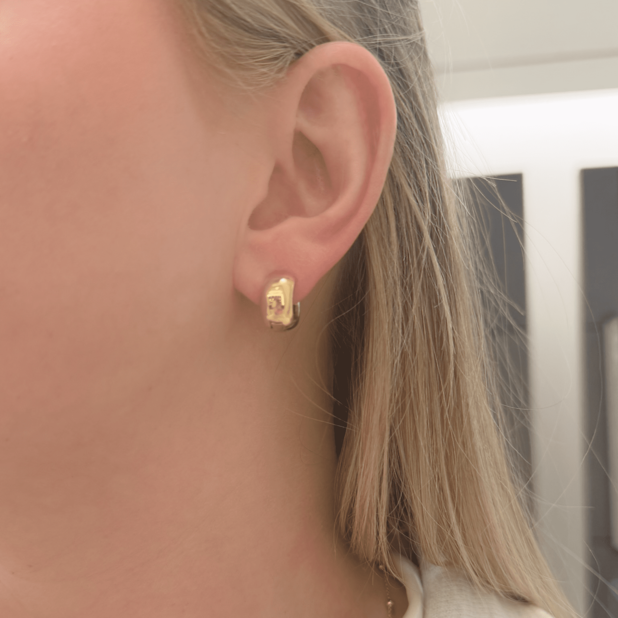 Two Tone Five Row Pavé Round Diamond Huggie Earrings - Image 6