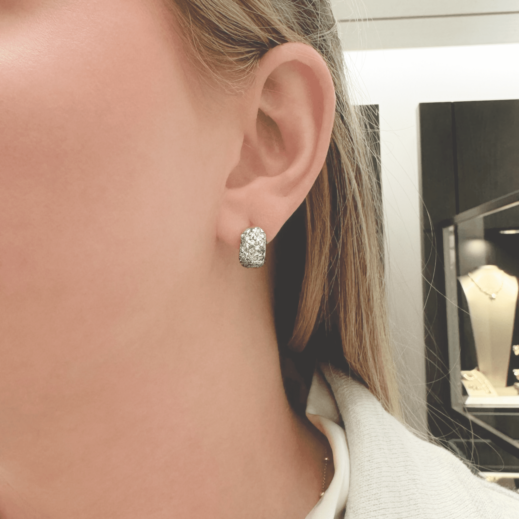 Two Tone Five Row Pavé Round Diamond Huggie Earrings - Image 5